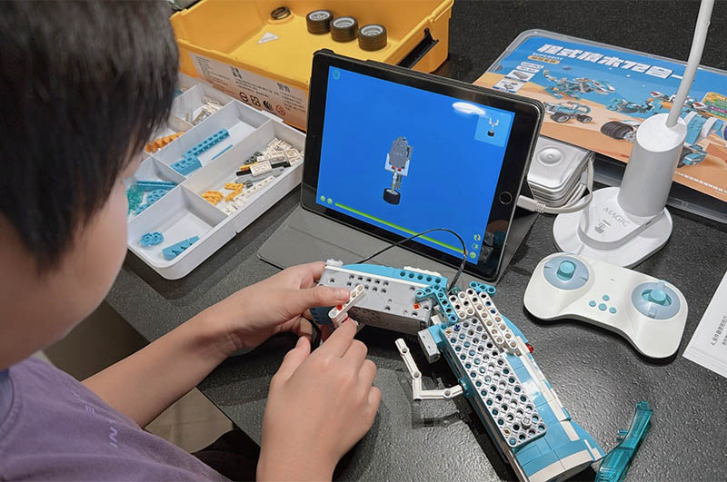 [啾團] 昌兒程式積木360合一/72合一套裝,AI時代來臨,訓練小朋友軟體硬體的應用及科學應用(內有實際使用影片)