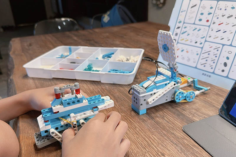 [啾團] 昌兒程式積木360合一/72合一套裝,AI時代來臨,訓練小朋友軟體硬體的應用及科學應用(內有實際使用影片)