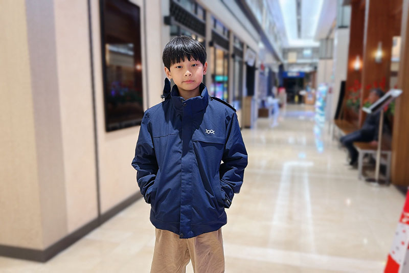 [啾團] WIWI冬天還是要又瘦又暖,下雪也不怕!溫灸刷毛發熱衣及石墨烯極暖衝鋒衣,快速升溫10 °C