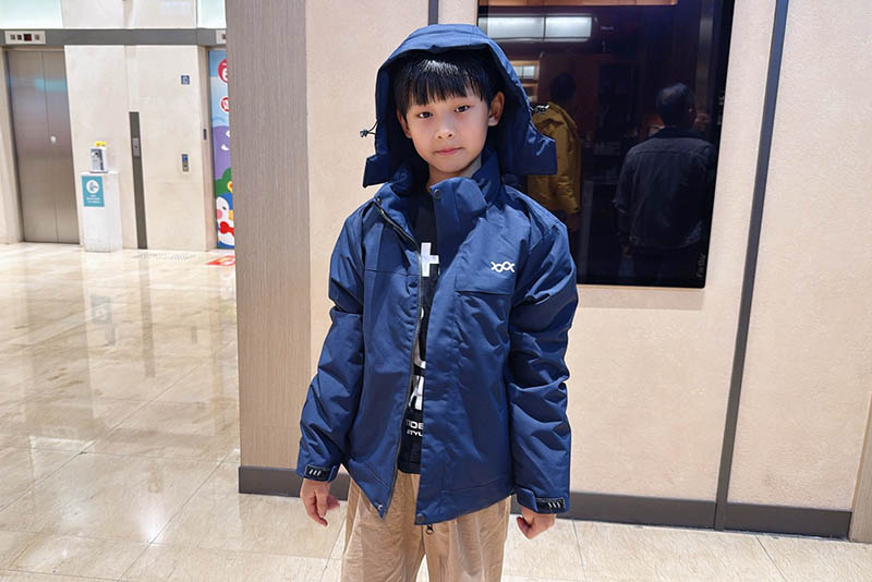 [啾團] WIWI冬天還是要又瘦又暖,下雪也不怕!溫灸刷毛發熱衣及石墨烯極暖衝鋒衣,快速升溫10 °C