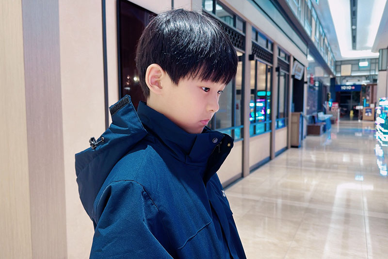 [啾團] WIWI冬天還是要又瘦又暖,下雪也不怕!溫灸刷毛發熱衣及石墨烯極暖衝鋒衣,快速升溫10 °C