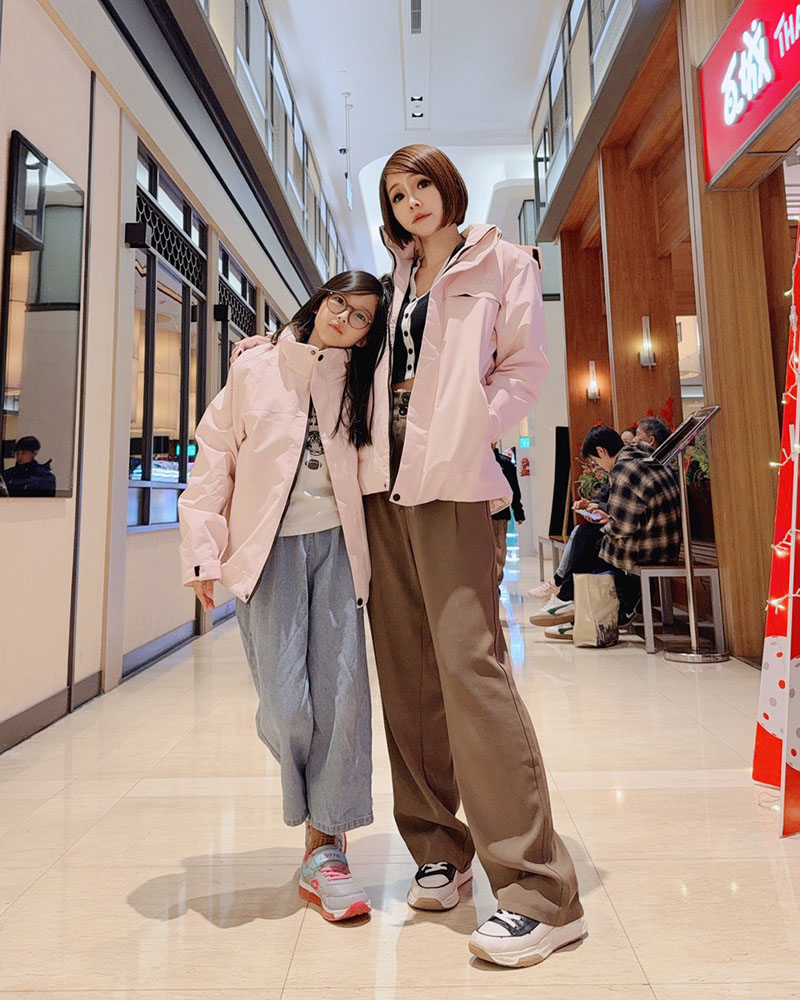 [啾團] WIWI冬天還是要又瘦又暖,下雪也不怕!溫灸刷毛發熱衣及石墨烯極暖衝鋒衣,快速升溫10 °C