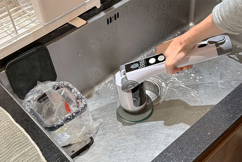 [啾團] GOOFINDS全防水電動清潔刷，不用再刷得半死，清潔也可以省力又優雅