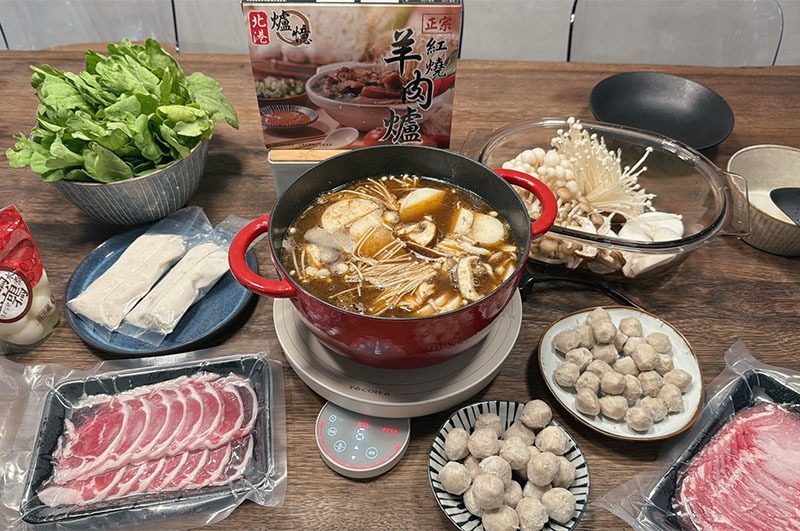 [啾團] 連孩子都搶著喝湯！湯頭一喝上癮！北港紅燒羊肉爐-爐憶羊肉爐真的太犯規了