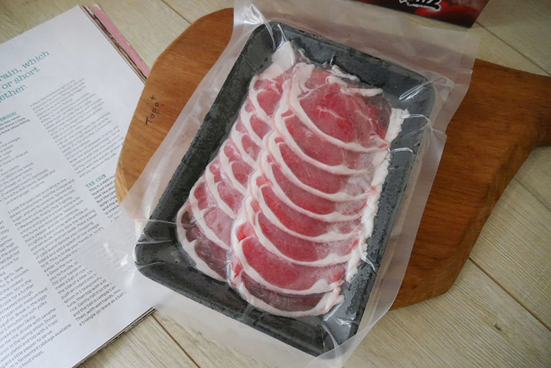 [啾團] 連孩子都搶著喝湯！湯頭一喝上癮！北港紅燒羊肉爐-爐憶羊肉爐真的太犯規了