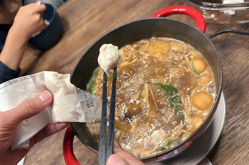 [啾團] 連孩子都搶著喝湯！湯頭一喝上癮！北港紅燒羊肉爐-爐憶羊肉爐真的太犯規了