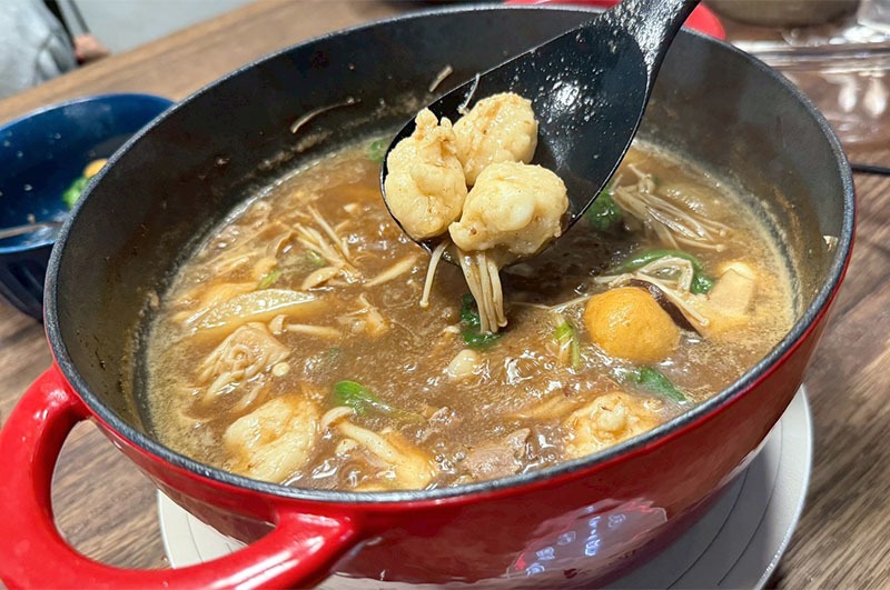 [啾團] 連孩子都搶著喝湯！湯頭一喝上癮！北港紅燒羊肉爐-爐憶羊肉爐真的太犯規了