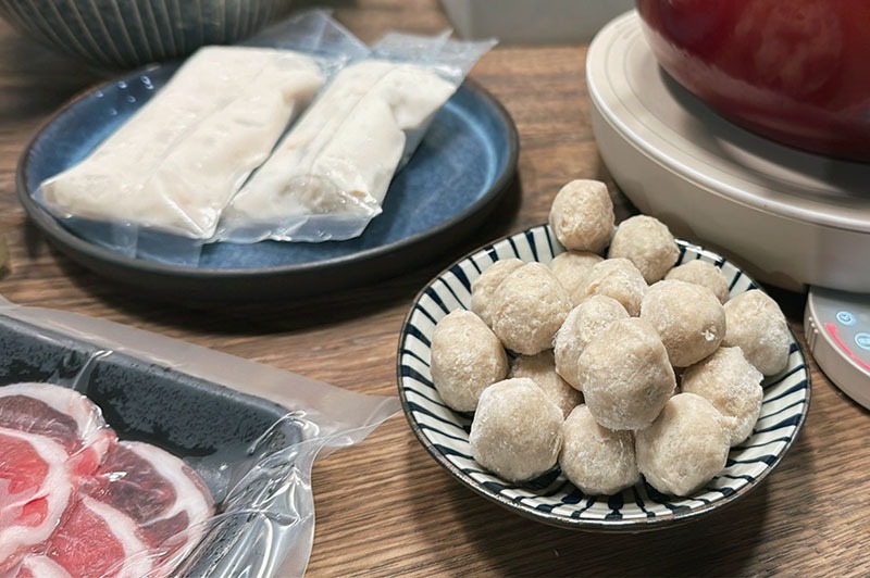 [啾團] 連孩子都搶著喝湯！湯頭一喝上癮！北港紅燒羊肉爐-爐憶羊肉爐真的太犯規了