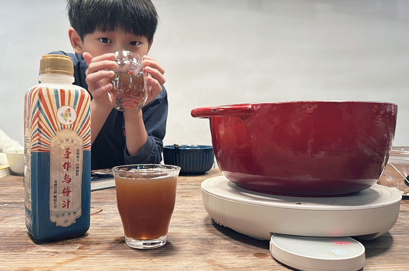 [啾團] 連孩子都搶著喝湯！湯頭一喝上癮！北港紅燒羊肉爐-爐憶羊肉爐真的太犯規了