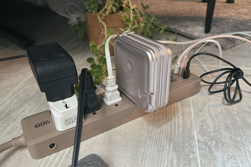 [啾團] 不只實用，還要好看，終於找到不想藏起來的延長線｜+886 極野家最美質感延長線