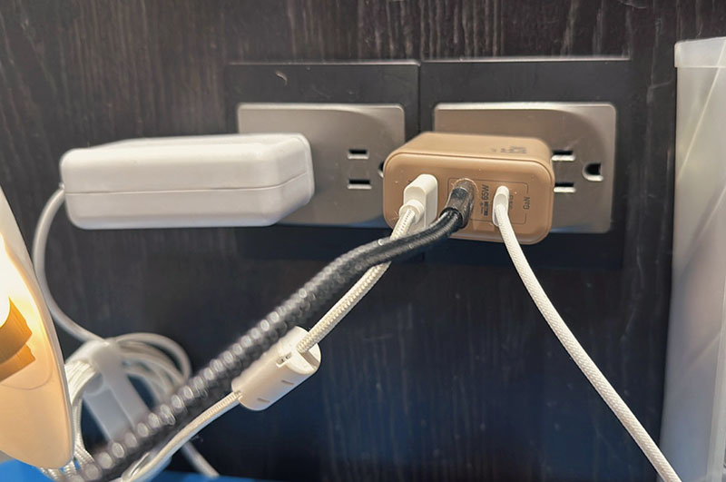 [啾團] 不只實用，還要好看，終於找到不想藏起來的延長線｜+886 極野家最美質感延長線