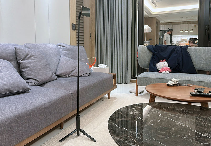 [啾團] 不用再當藏鏡人！質感機能兼具的拍攝神隊友JC TECH. SMART-X PRO 全方位磁吸腳架