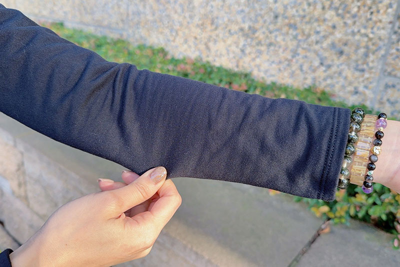 [啾團] 霸王級寒流我不怕！❄️ 一件抵兩件！秘密武器是它WIWI-墨金極燃暖絨發熱衣