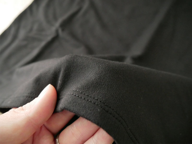 [啾團] 霸王級寒流我不怕！❄️ 一件抵兩件！秘密武器是它WIWI-墨金極燃暖絨發熱衣