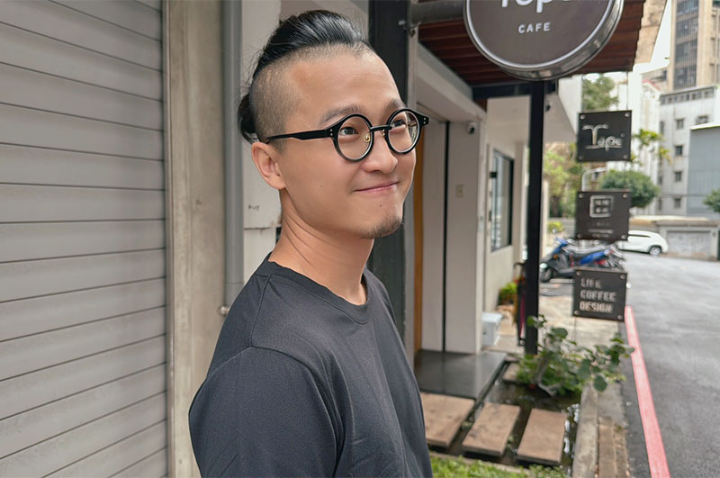 [啾團] 霸王級寒流我不怕！❄️ 一件抵兩件！秘密武器是它WIWI-墨金極燃暖絨發熱衣