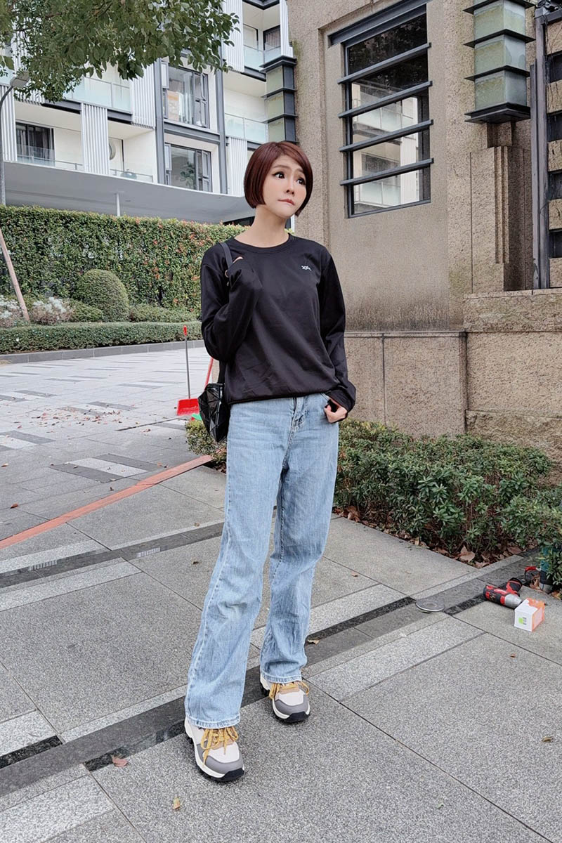 [啾團] 霸王級寒流我不怕！❄️ 一件抵兩件！秘密武器是它WIWI-墨金極燃暖絨發熱衣