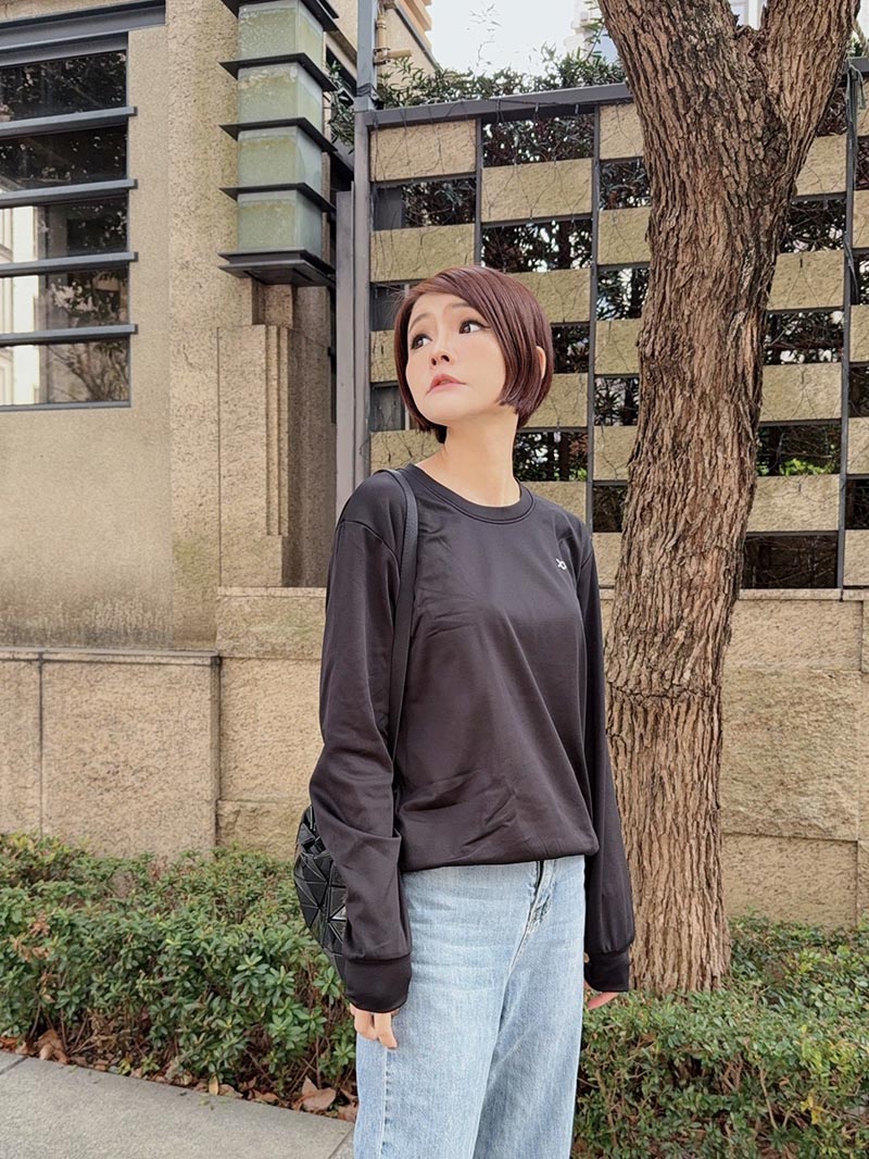 [啾團] 霸王級寒流我不怕！❄️ 一件抵兩件！秘密武器是它WIWI-墨金極燃暖絨發熱衣