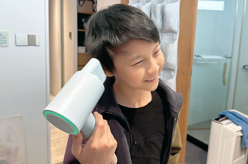 [啾團] 德國Bianco AURA國際全電壓高速負離子吹風機,出國終於不用再將就！不到2000元的「全電壓高速吹風機」實測直接勝過萬元款