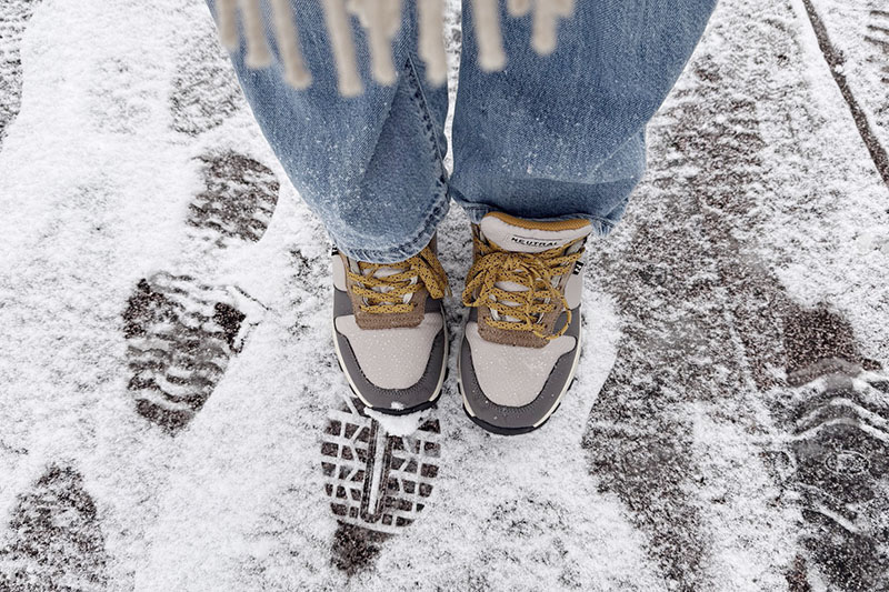 [啾團] 雪國旅行神隊友！[FM SHOES]+5°C 極境登山靴(冰爪)＆ 二穿保暖鞋，陪你征服冰天雪地