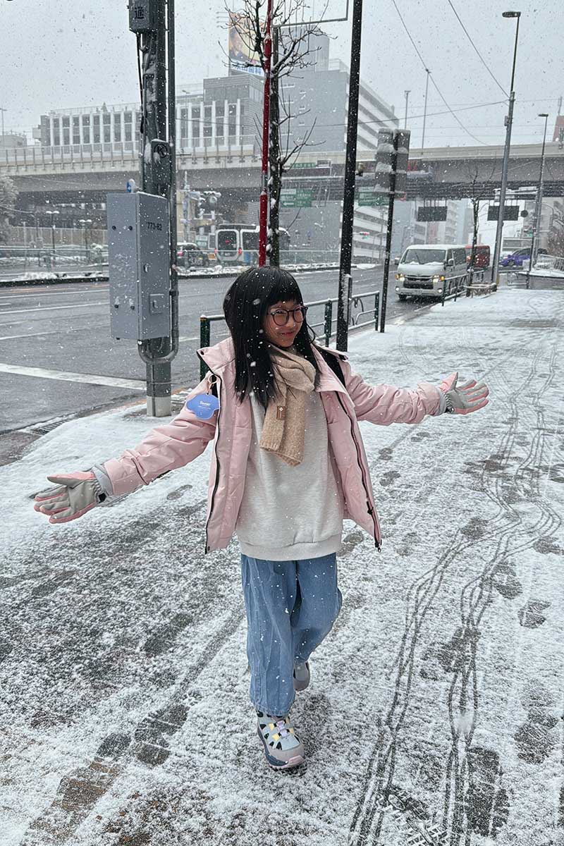 [啾團] WIWI冬天還是要又瘦又暖,下雪也不怕!溫灸刷毛發熱衣及石墨烯極暖衝鋒衣,快速升溫10 °C